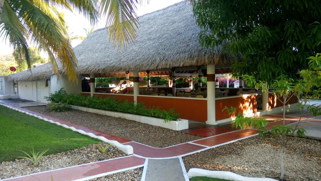 Hotel Y Club Campestre Altos Paraiso Пуэрто-Эскондидо Экстерьер фото