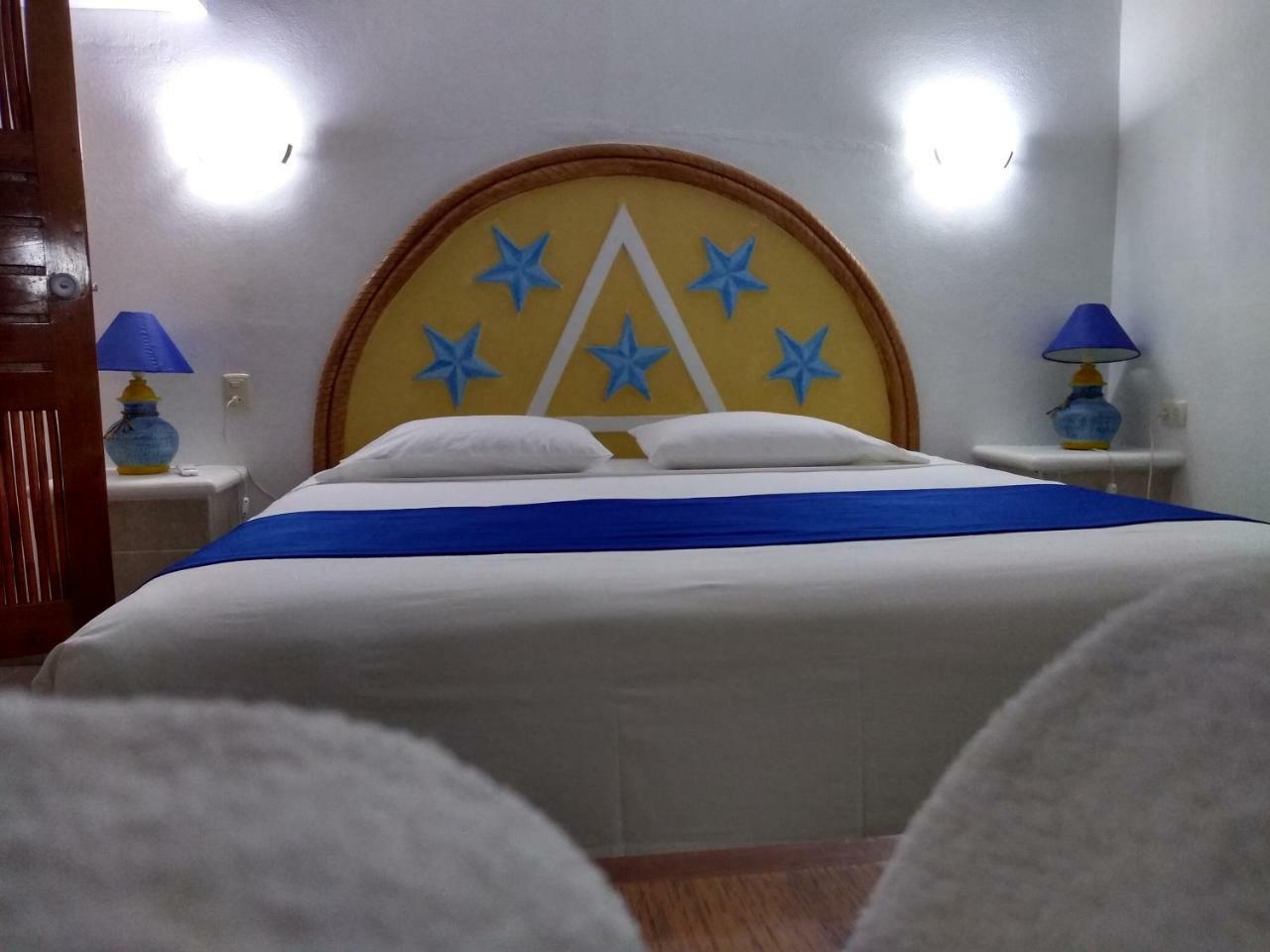 Hotel Y Club Campestre Altos Paraiso Пуэрто-Эскондидо Экстерьер фото