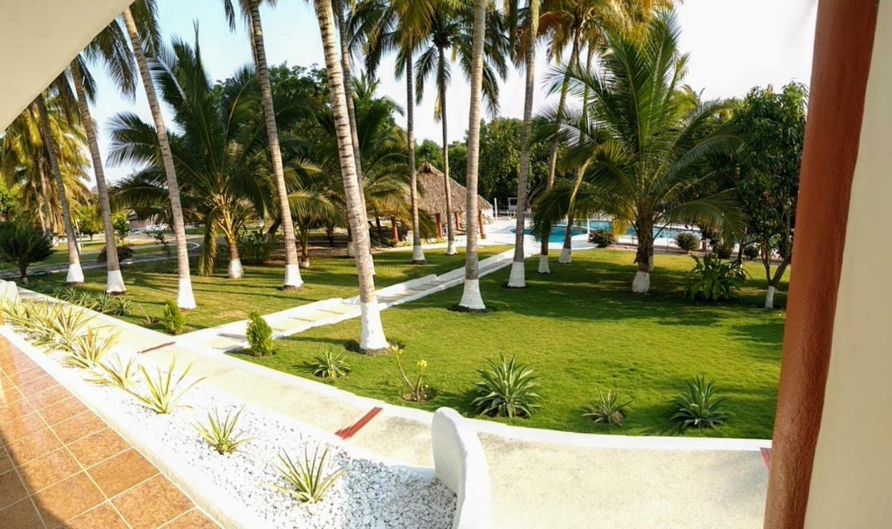 Hotel Y Club Campestre Altos Paraiso Пуэрто-Эскондидо Экстерьер фото
