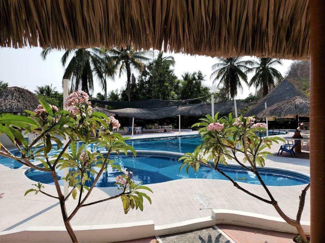 Hotel Y Club Campestre Altos Paraiso Пуэрто-Эскондидо Экстерьер фото